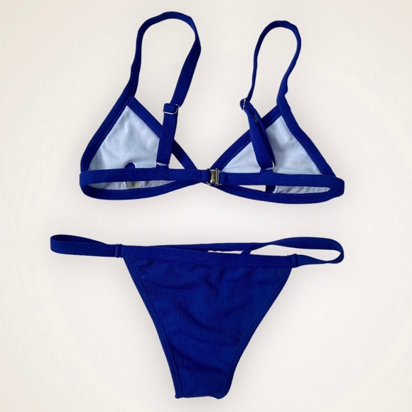 Blue bikini - Picture 3 of 3